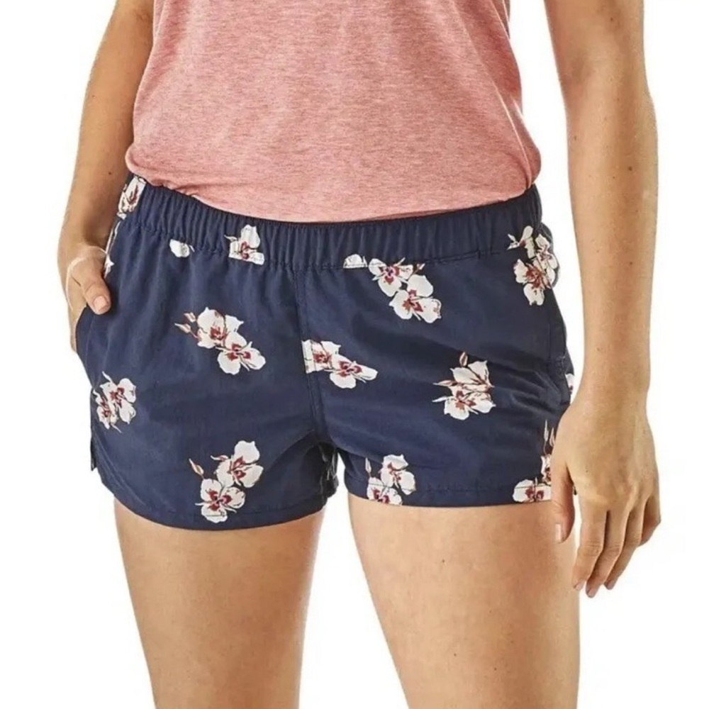 Patagonia Barely Baggies Mariposa Lilly Floral Shorts Blue Size XS